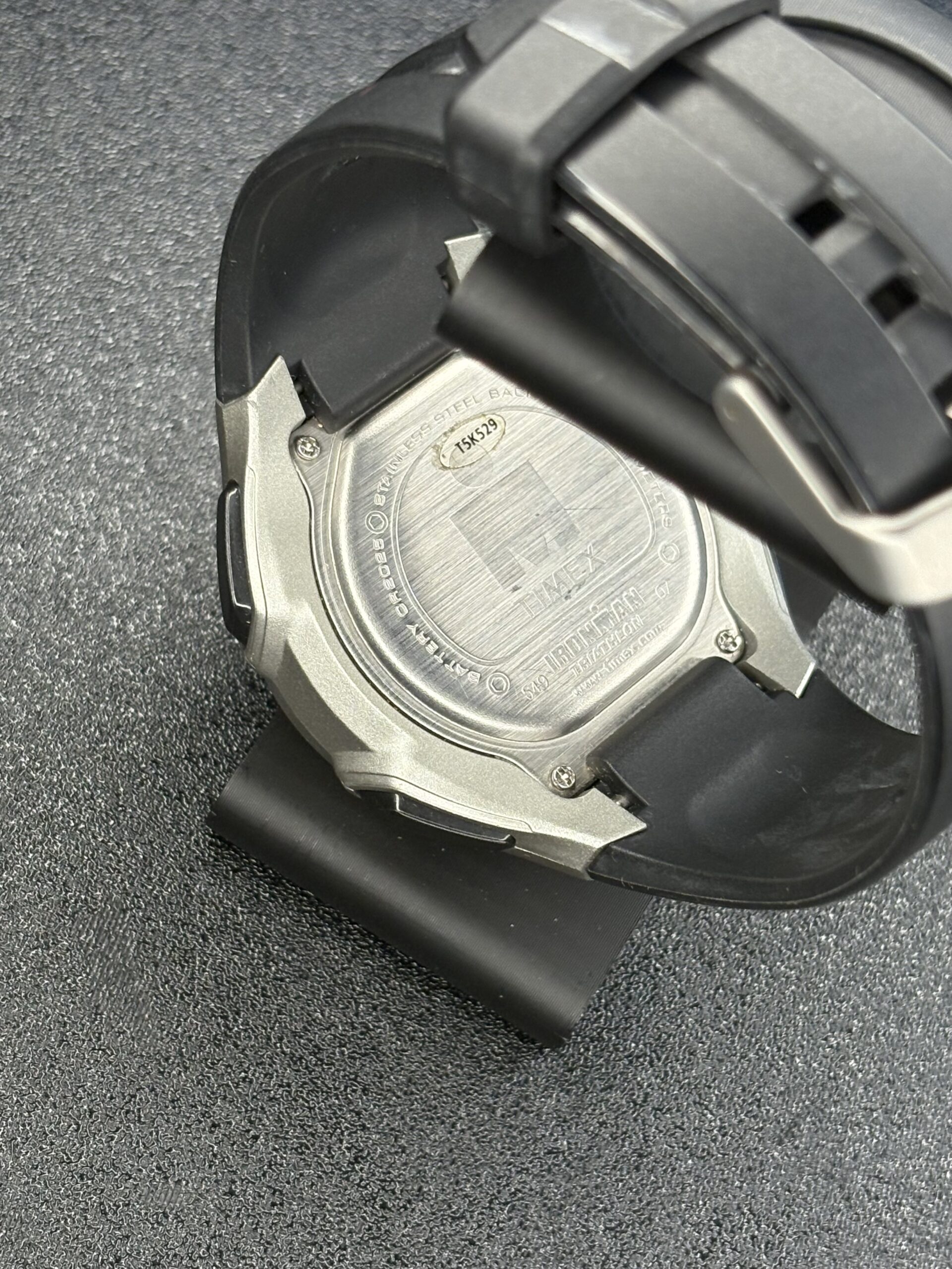 Timex Ironman Triathlon Digital Watch with 30-Lap Memory and 100M Water Resistance T5K519 - Image 2