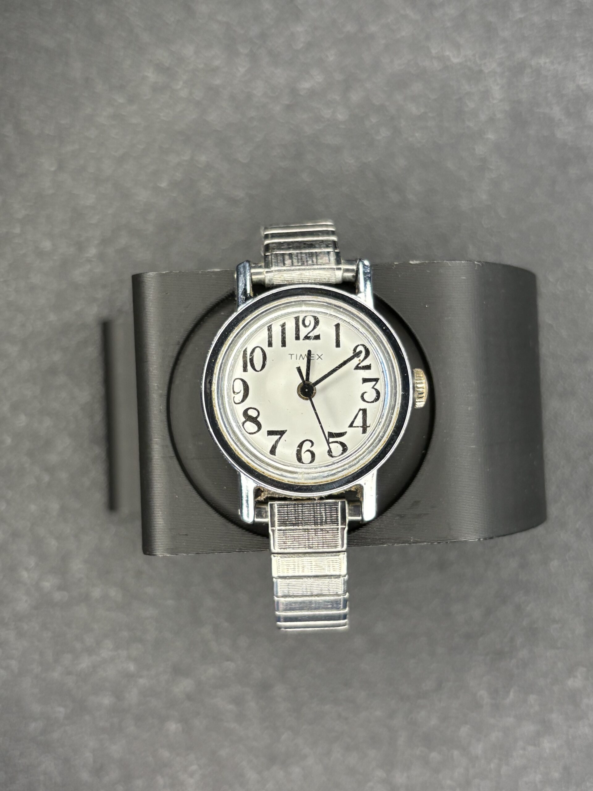 Timex Women's Easy Reader Expansion Band Watch T2H331 with White Dial and Large Arabic Numerals