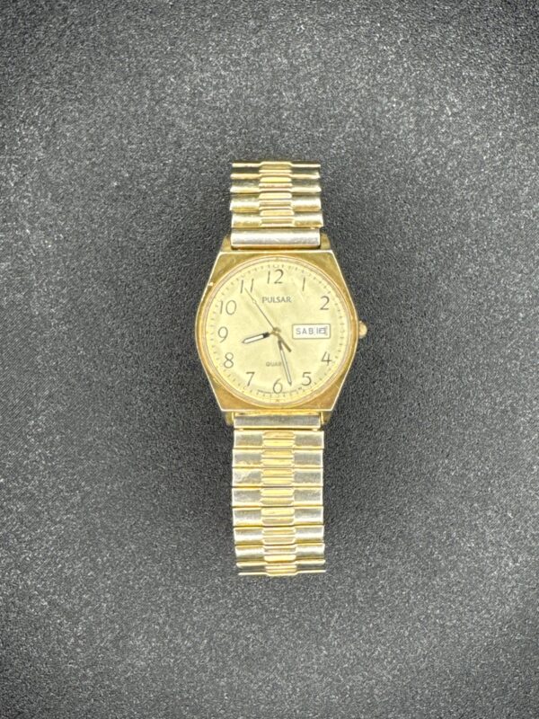 Pulsar Day Date Quartz Mens Watch 300667