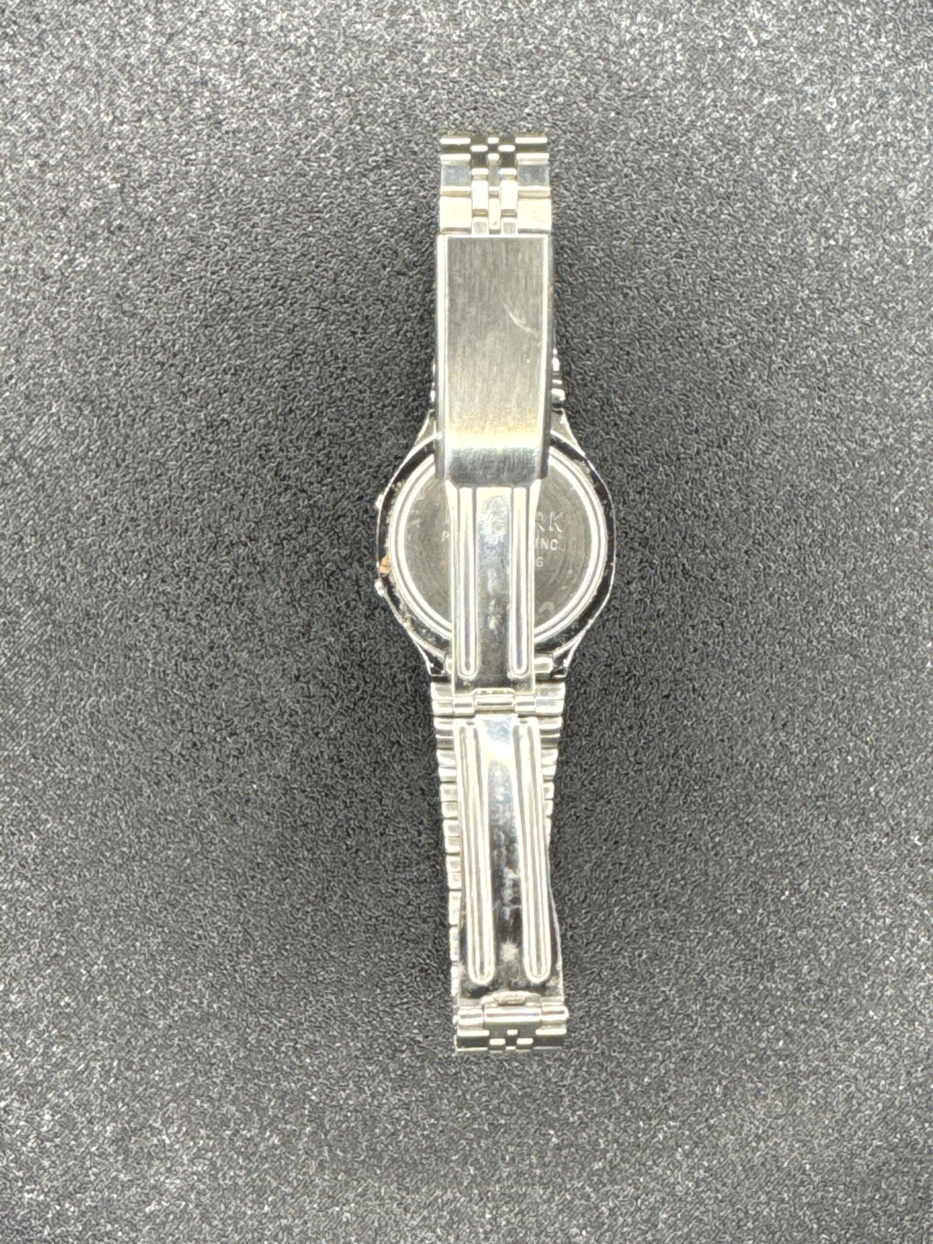 Vintage Network LCD Quartz Unisex Digital Watch - Image 2