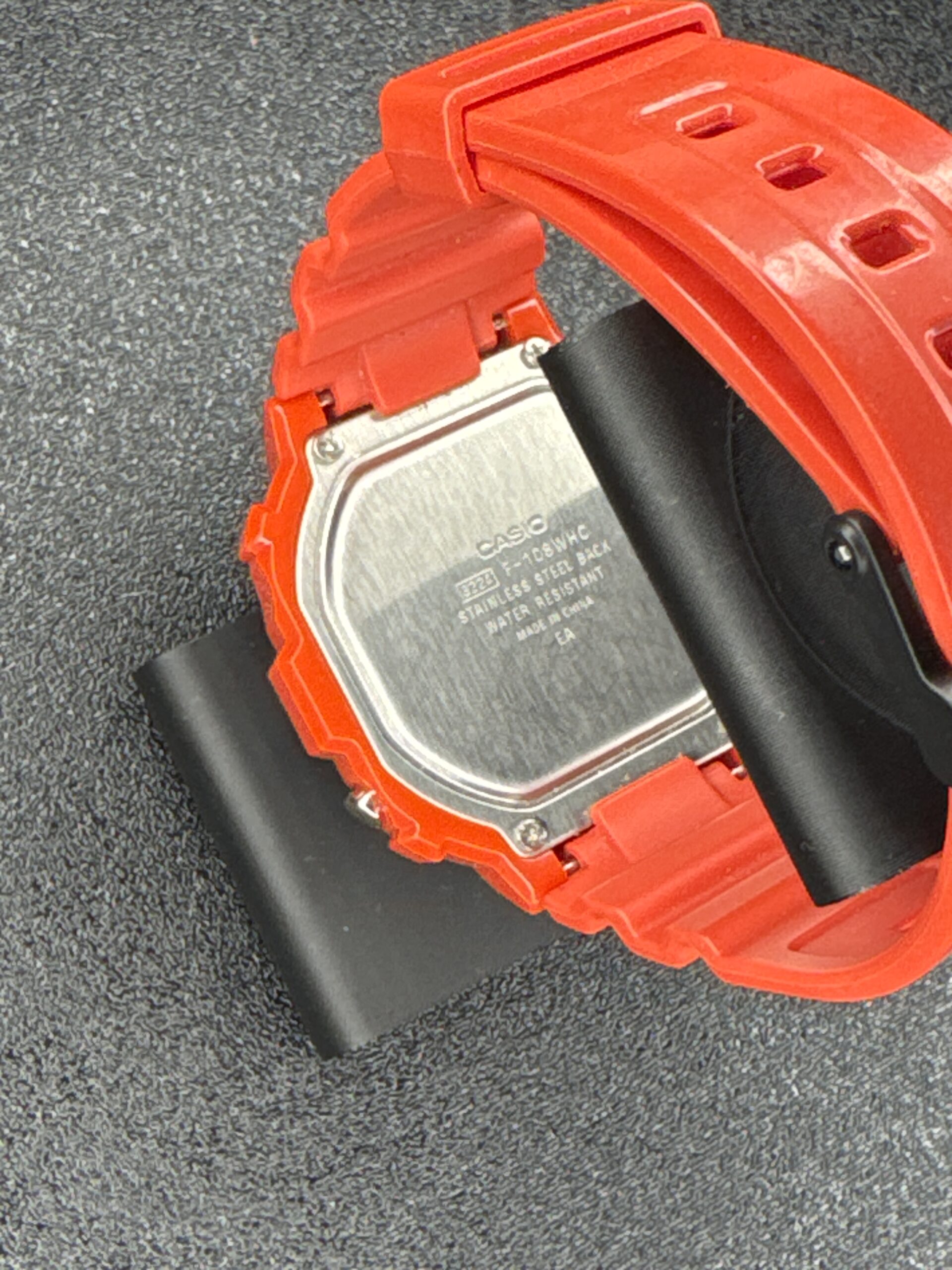 Casio Illuminator WR DIGITAL Mens Watch Red 3224 - Image 2