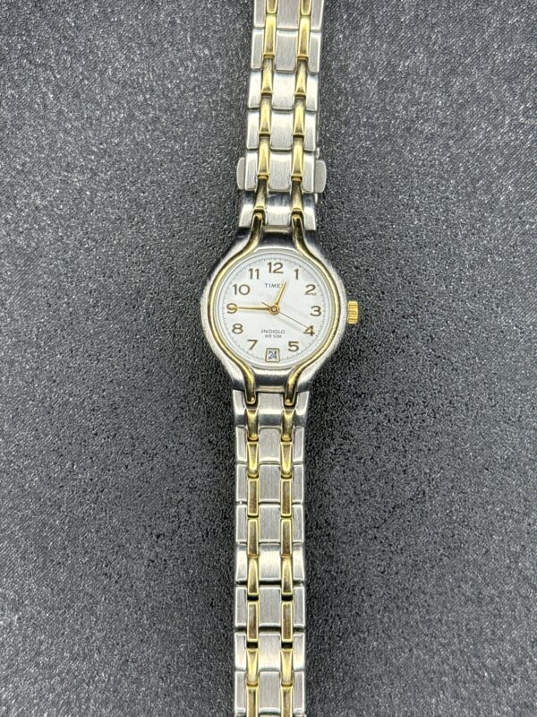 TIMEX Indiglo WR50M Women’s Watch Date W2
