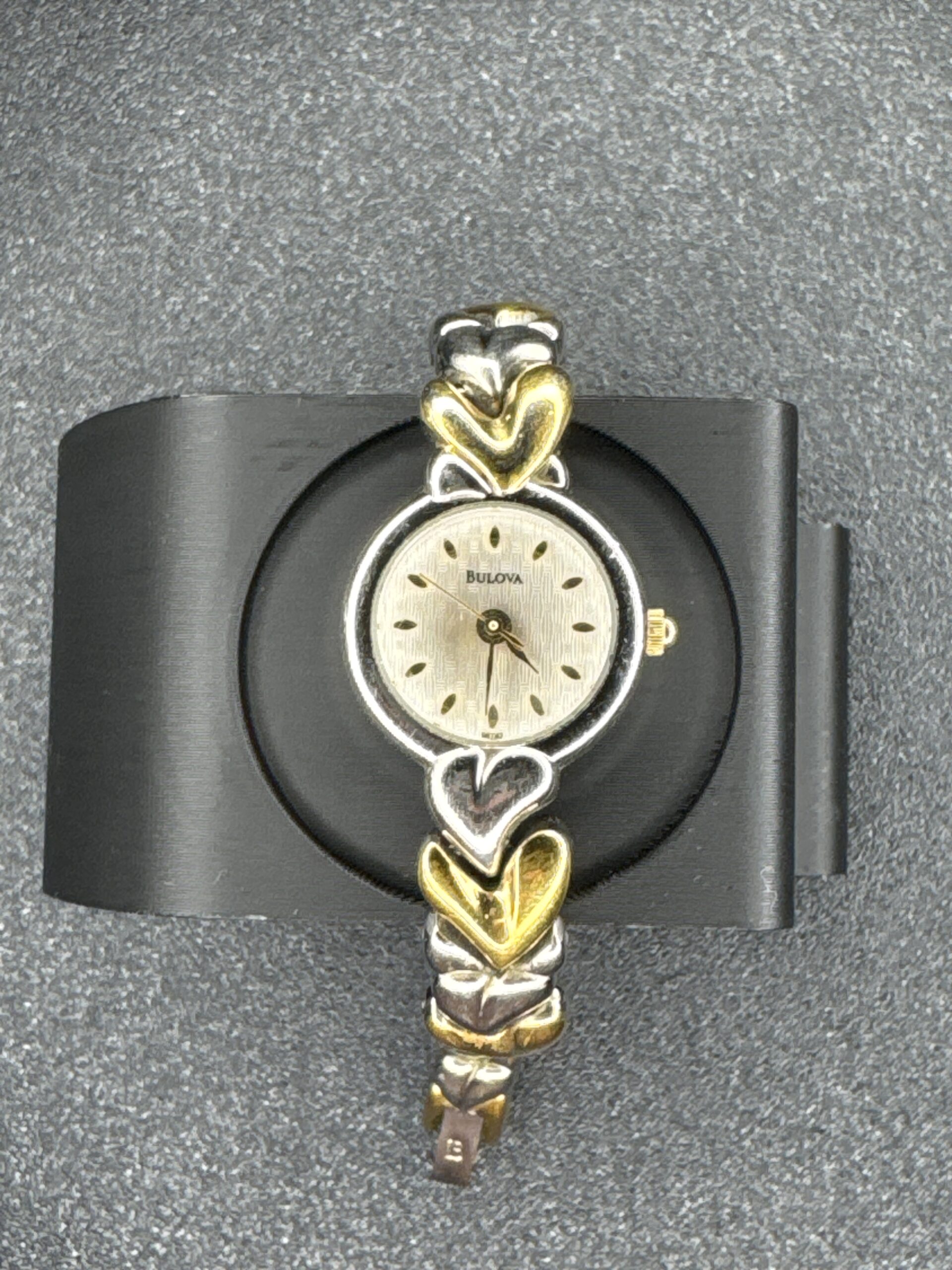 Bulova Quarts Women’s Watch 98T42