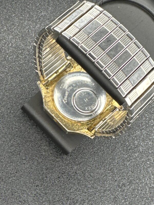TIMEX Vintage Style Men’s Digital Watch 3H - Image 2
