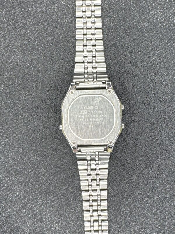 Casio illuminator Digital Unisex Watch LA880W - Image 2